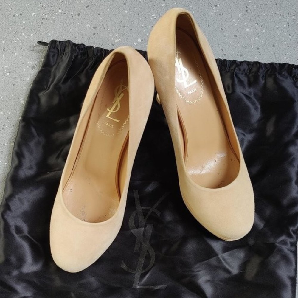 YSL Yves Saint Laurent Pump